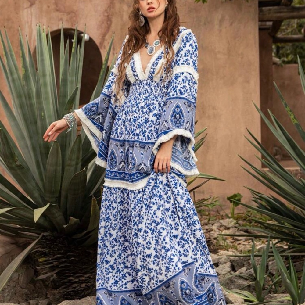 Faeriesty boho shirred waist flounced sleeve blue & white maxi dress. - Picture 4 of 9